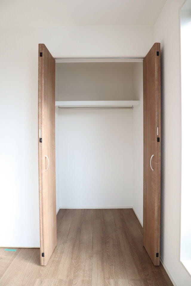 ◇クローゼット◇ 同仕様
全居室収納付き♪
お部屋がスッキリとお使いいただけます♪