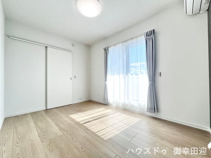 ■2階6.0帖洋室■心からリラックスできる静けさ、上質な眠りで、毎日をリセットします。明日への活力を養う空間です。