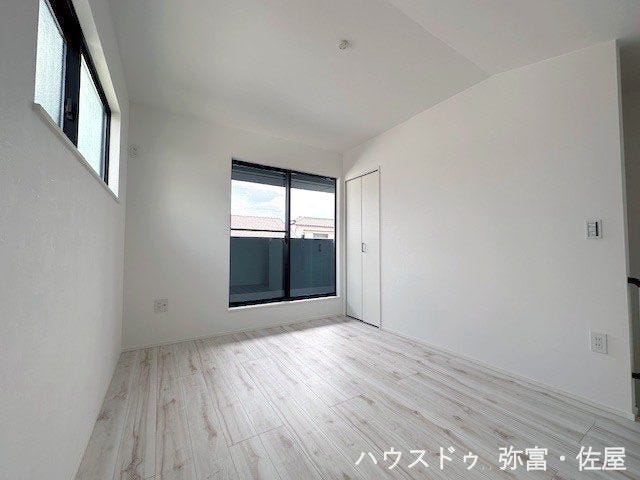 約6帖のロフトは収納やお部屋など、自由な使い方ができます!!