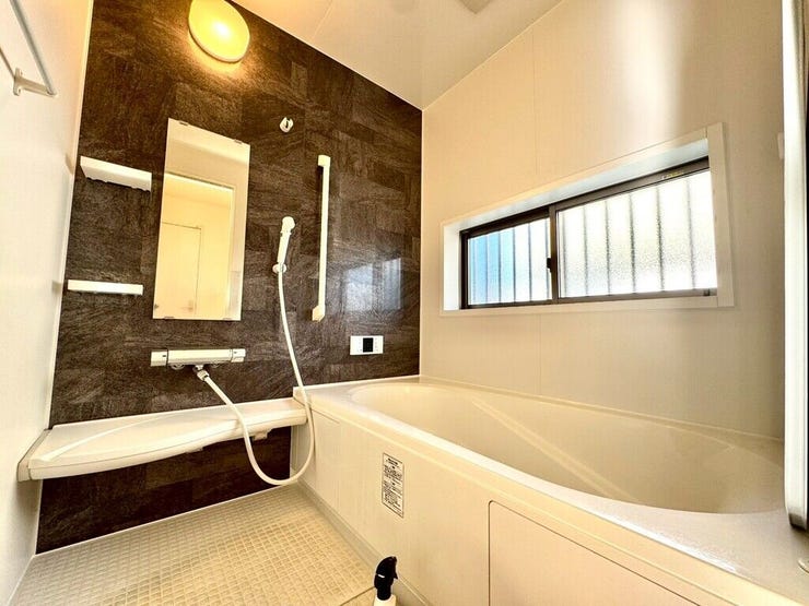 【Bathroom】リラックスできる空間で、一日の疲れを癒し、心身共にリフレッシュできます。