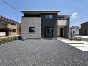 【外観写真】
【横尾材木店】建物プラン例
建物総額1980万円
建物面積103.30㎡
他立地条件により別途工事費用が発生する場合がございます。
またご要望に応じたプラン作成も可能となります。