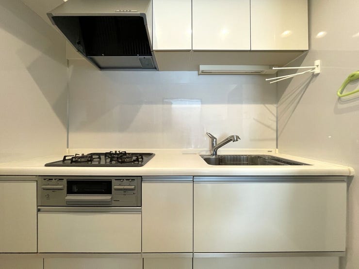 ◇収納力のあるシステムキッチン!生活感を感じさせないおしゃれな生活を♪