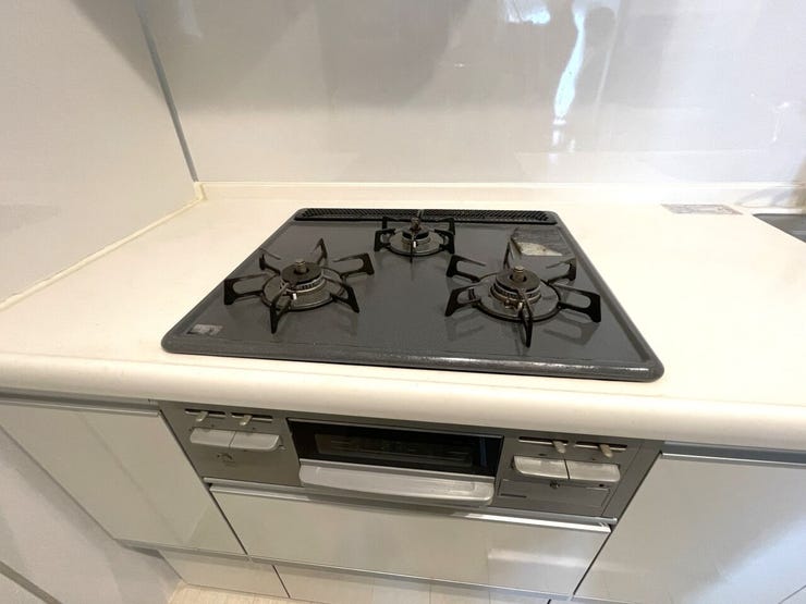 ◇3口コンロ付のシステムキッチン!お料理の効率も上がります