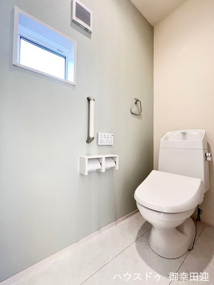 ■一人になれる安らぎの場所■清潔さと静けさを両立した空間。心落ち着くひとときを過ごせる、プライベートなレストルームです。