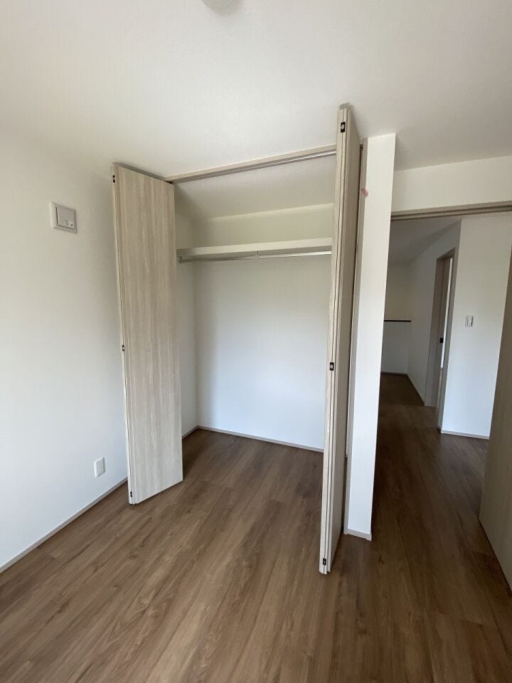 工夫一つで無限に広がるクローゼットの可能性。あなたの理想の部屋への手助けをしてくれます♪