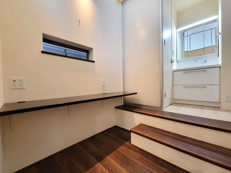 ◇在宅勤務やちょっとした宿題の場所にも嬉しいワークデスク♪