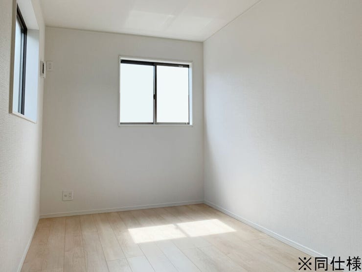 ※同仕様
◎現地案内予約受付中!◎
全居室フローリング!お掃除がしやすいため、家事時間を短縮できそう♪