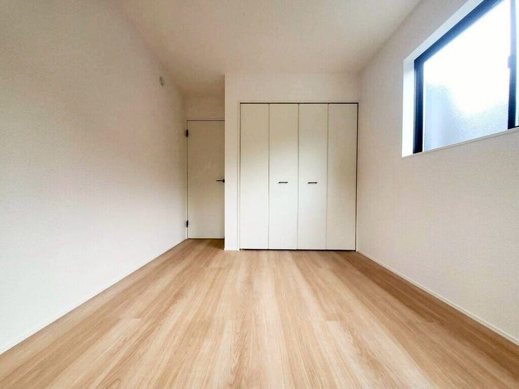 【Bedroom】主寝室や子ども部屋、在宅ワークにも使える洋室。暮らしに合わせて自由にレイアウトできます。