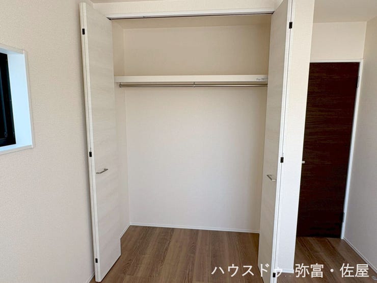 全居室収納スペース有り!荷物が多くても十分に納まります(^^)