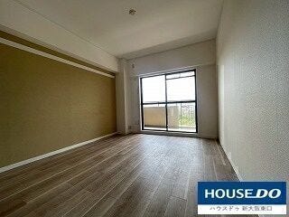 南東向きで明るく風通しも良い寝室です。