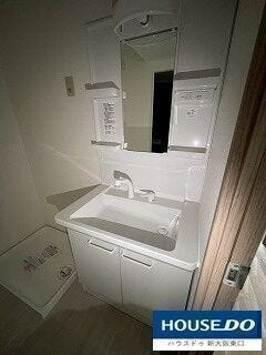 収納多めのシャンプードレッサーです。