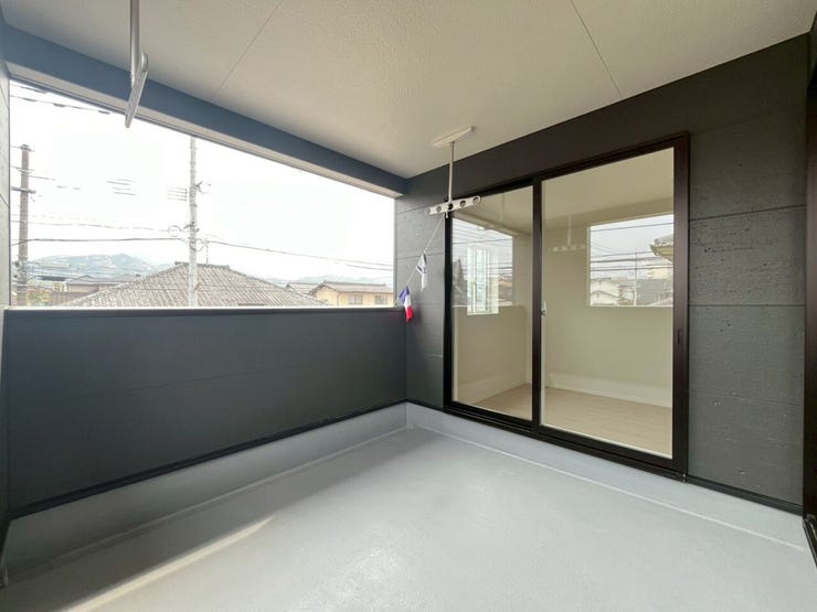 広々ルーフバルコニーです