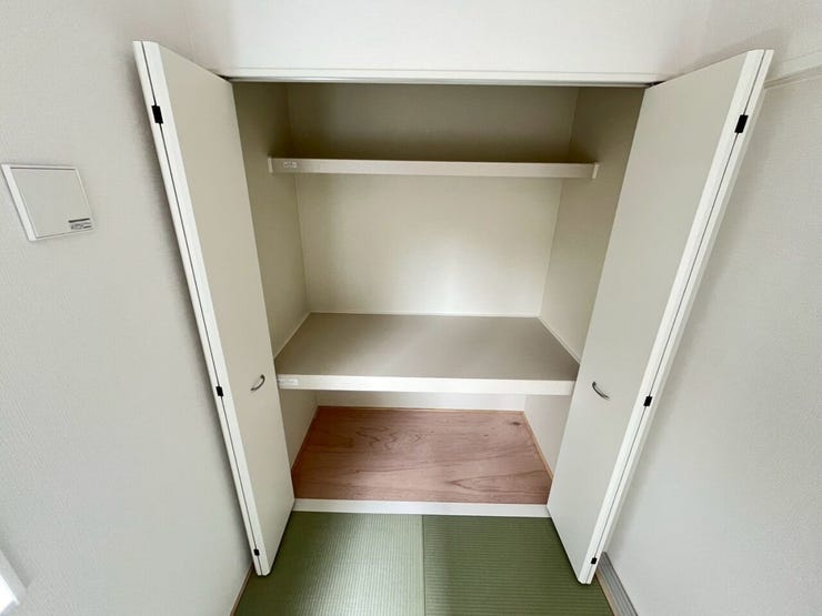 洋風和室3.5帖(開いた状態です)