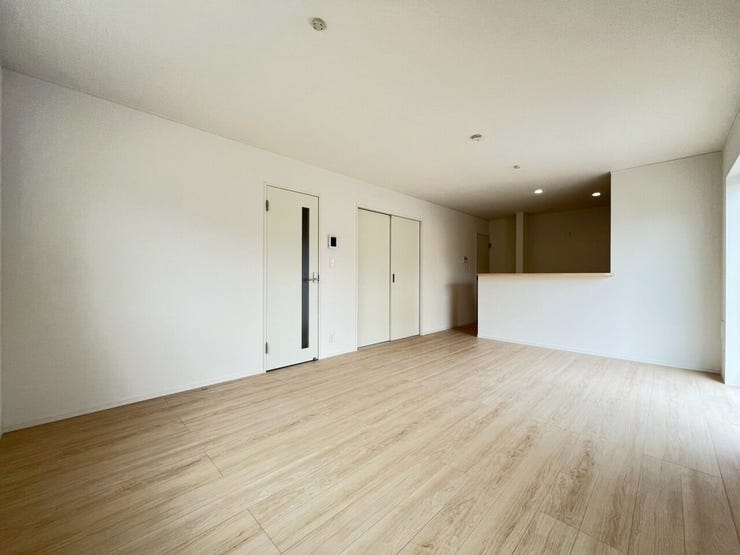 広々とした17帖のLDKです