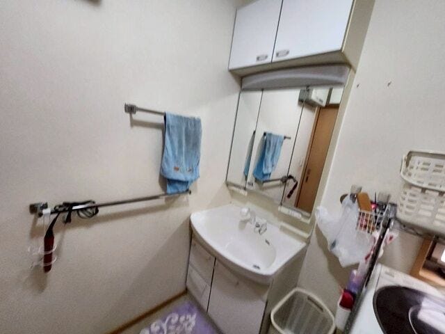 忙しい朝にうれしい洗髪洗面化粧台付