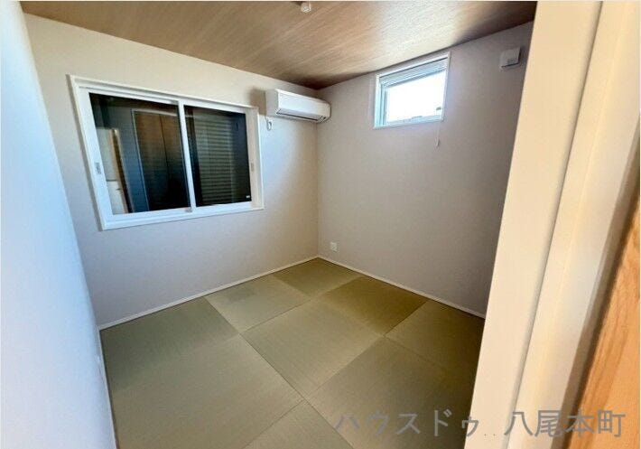 全居室洋室仕様。収納付きで、お部屋を広くすっきり使える空間です。