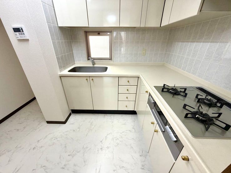 パティオス8番街のキッチンです