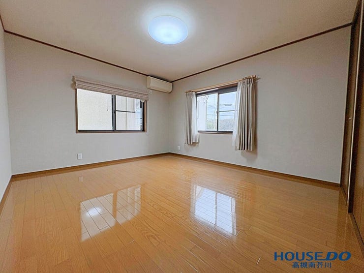 2面採光で朝のお目覚めもさわやかに!