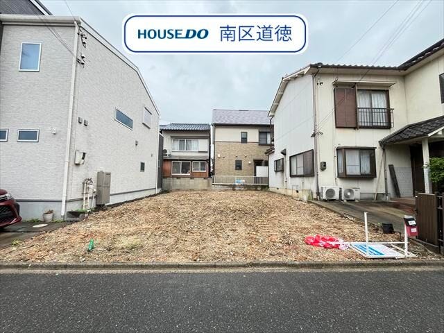 【外観】
間口が広く駐車3台可能!
名鉄名古屋本線/本星崎駅 徒歩約8分、市営バス「赤坪町」停 徒歩約8分。