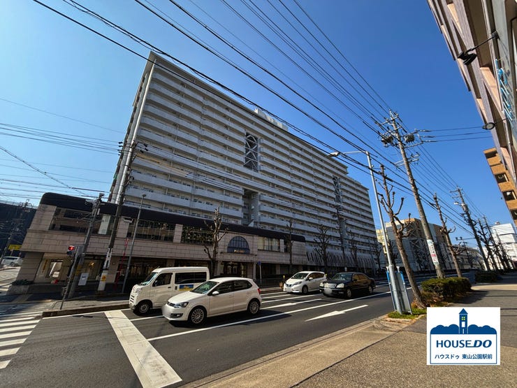 【外観】
東山線「星ヶ丘駅」まで徒歩約4分の立地。
コンビニまで徒歩約4分でちょっとしたお買物に便利。
保育園が徒歩約5分、小学校が徒歩約9分、東山動植物園まで徒歩圏内と、ファミリー層におススメです。