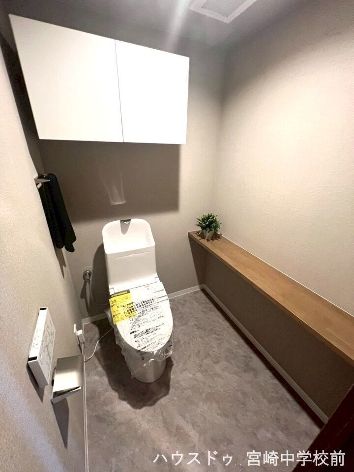 インテリア家具はディスプレイ用です。