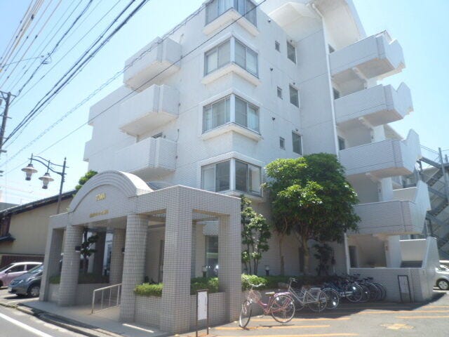 新川小学校まで徒歩約10分とお子様の通学にも安心です!