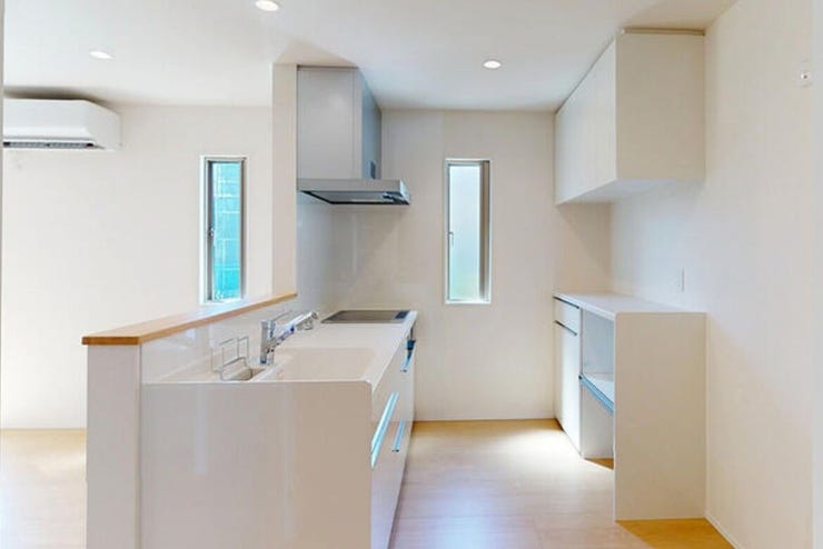 余裕のあるキッチンスペースで、料理や片付けがスムーズ!