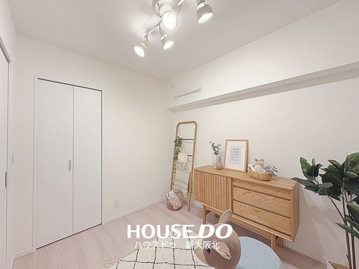 ■キッチン横の4.4帖洋室