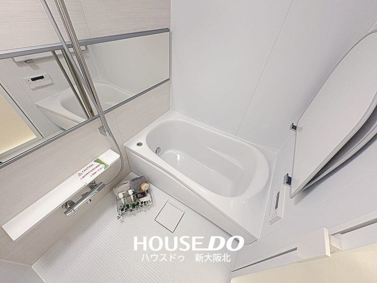 ■壁の一部がアクセントパネルになっており、おしゃれな空間を演出しています!
■キレイなお風呂でゆっくりとおくつろぎください♪