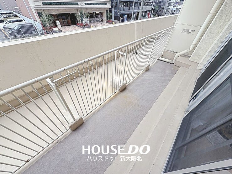 ■南向きで陽当たり良好なバルコニー!
■毎日の洗濯物もきれいに乾きますね◎