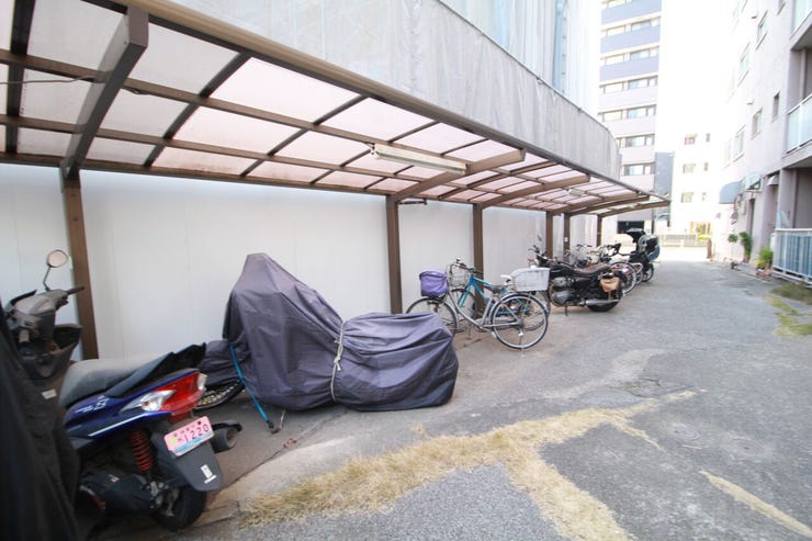 【駐輪場・バイク置き場】