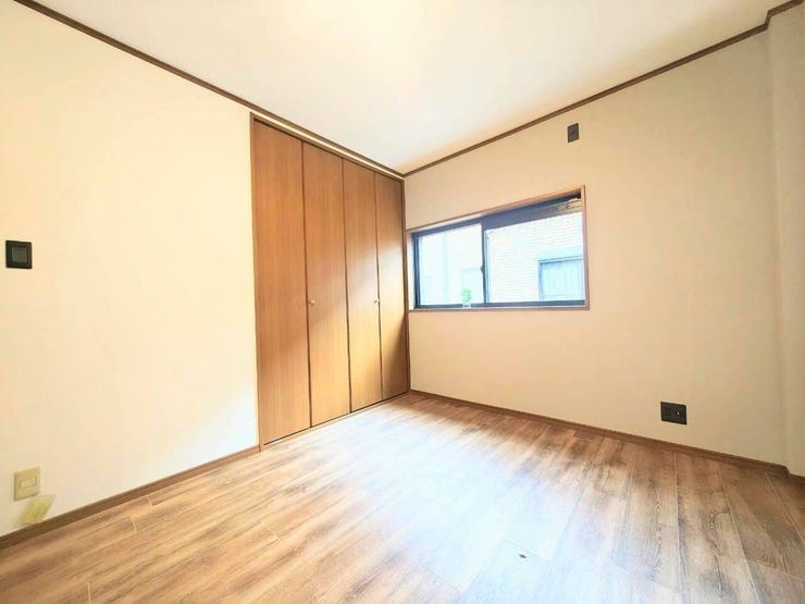 3階の洋室です!
5帖