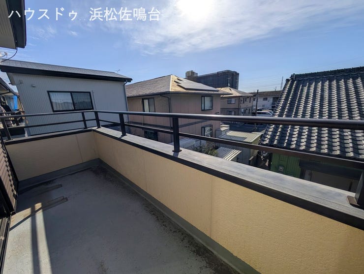 周辺は高い建物が無く陽当り良好です♪♪ぜひ一度ご見学下さい!