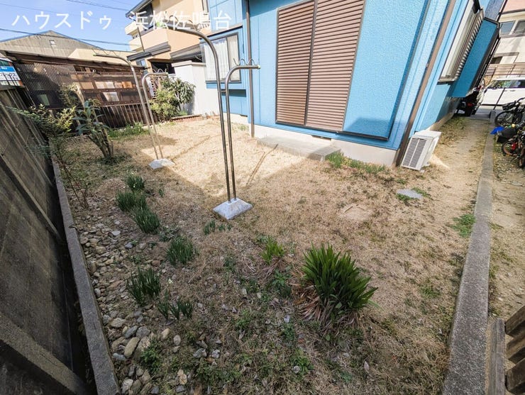 広い南庭のあるお家。ガーデニングや家庭菜園をお楽しみ下さい(^-^)♪