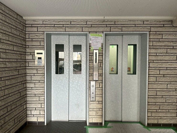 エレベーター2基ございます!