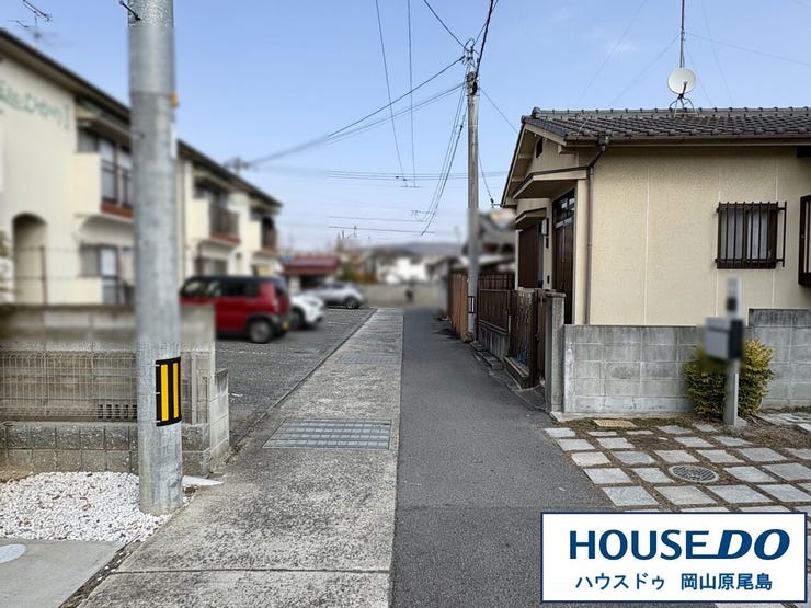 西側前面道路は約3.4mの幅員ですが、セットバック済です。