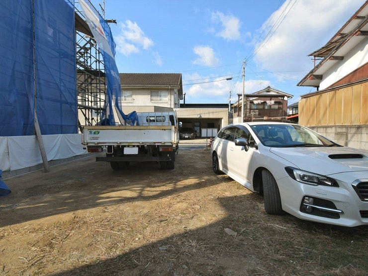 外観を東側より撮影