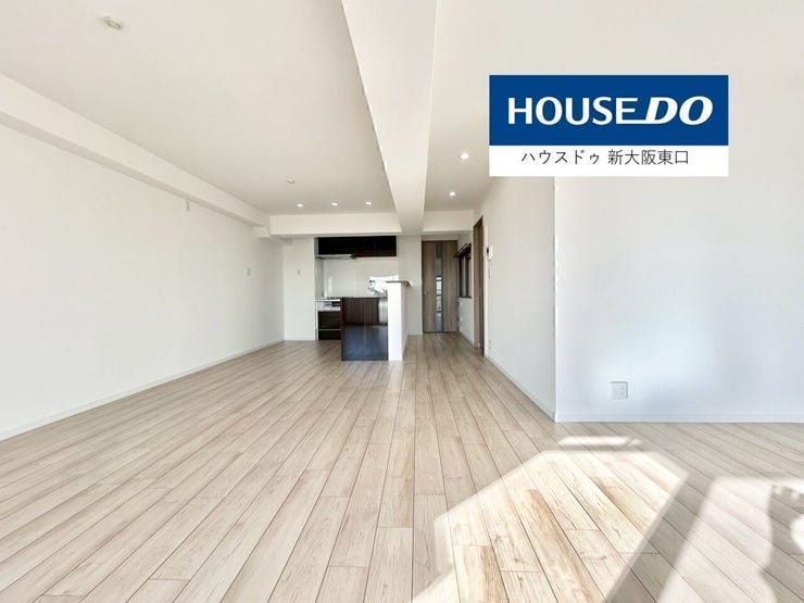 21帖以上のLDKです。
南向きのバルコニーがあります。