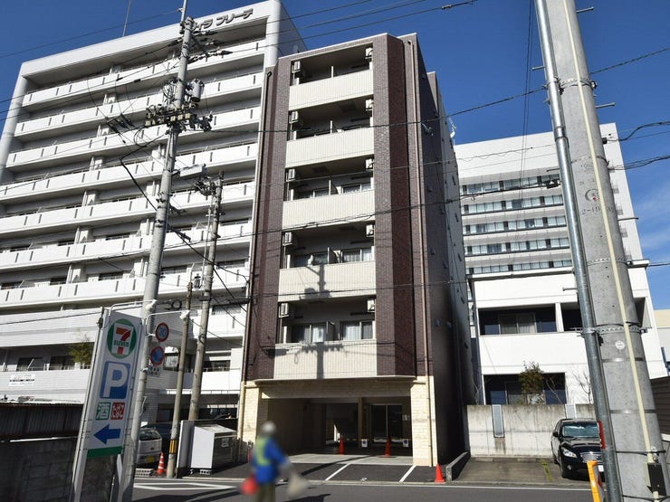 【外観】
外観を南東側より撮影