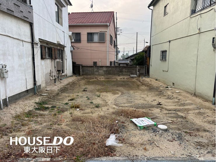 ●地目:宅地 地勢:平坦 建築条件なし