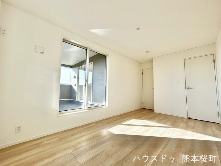 ■2階7.7帖洋室■心からリラックスできる静けさ、上質な眠りで、毎日をリセットします。明日への活力を養う空間です