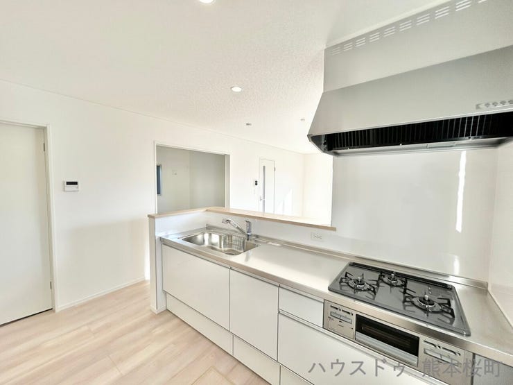 ■家族の「美味しい」が集まる、喜びを生み出す舞台■高い機能性と美しいデザインを両立。料理する人も、待つ人も、笑顔になれる場所です