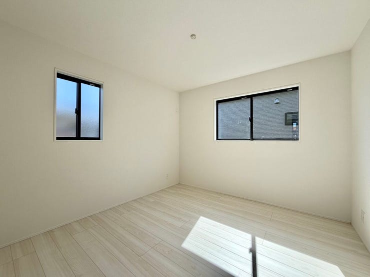 〈6.12帖〉南から明るい光が射し込む陽だまり空間♪