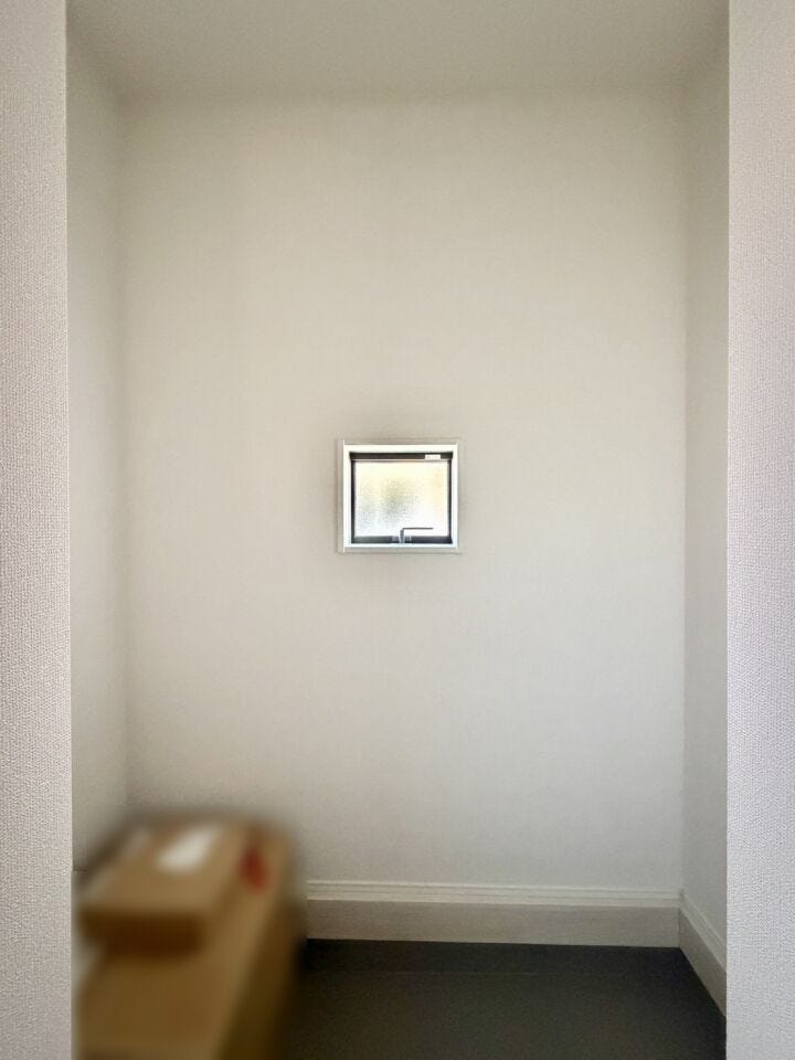 〈シューズインクローク〉ベビーカーはもちろん、お子様の砂場グッズや、野球やサッカーなどの屋外で使うスポーツ道具の収納場所としても活用できます。