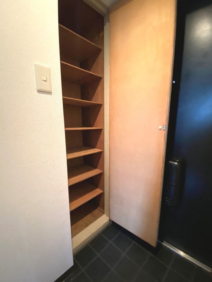 シューズボックス付きで履物もすっきり収納可能!