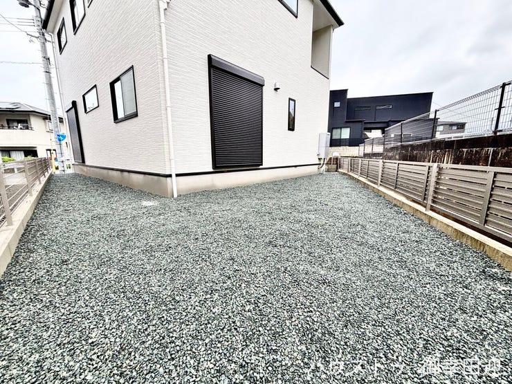 ■遊びと安らぎの多目的空間■子どもが安全に遊べ、ペットと触れ合い、大人も自然に癒やされる、暮らしを彩るスペースです。