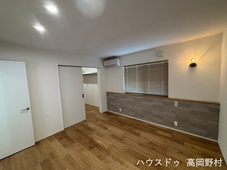 ゆとりある広さを確保した主寝室。
ウォークインクローゼット付きで、ホテルライクな暮らしを叶えます。