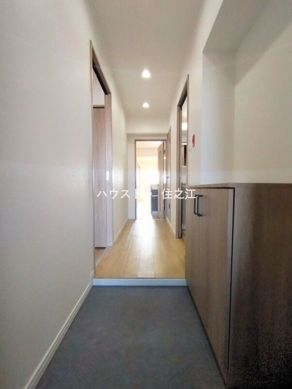 散らかりがちな玄関もスッキリの玄関収納付