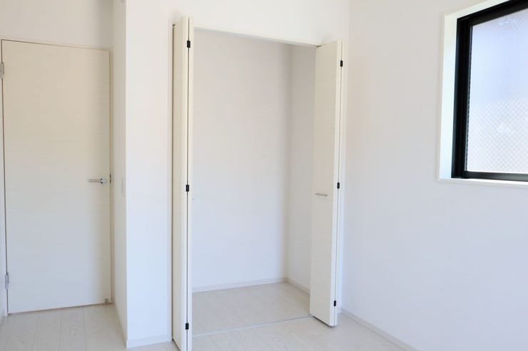 ◇クローゼット◇ 同仕様
全居室収納付き♪
お部屋がスッキリとお使いいただけます♪