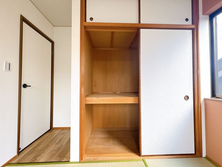 和室にも収納スペースがあり、お部屋がすっきり片付きます。